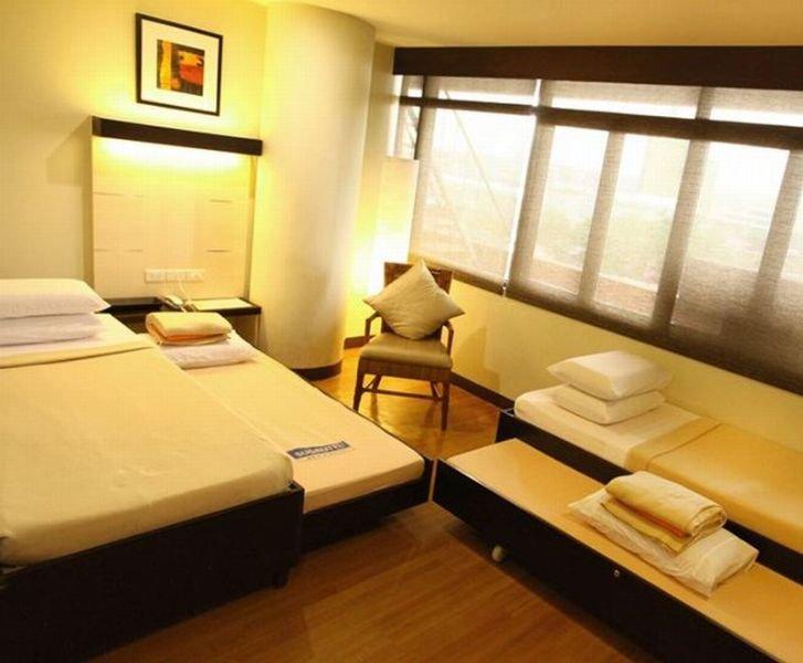 Sugbutel Bed And Bath Hotel Cebu Exterior photo